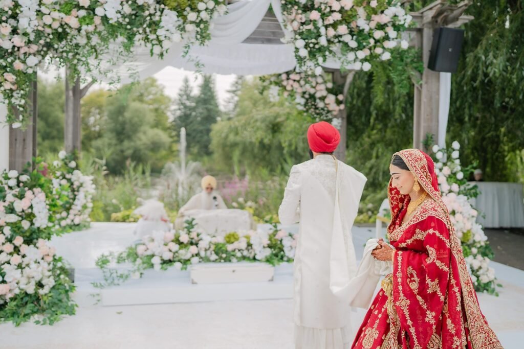 Lighting Choices for Your Wedding Tent: Clear vs Covered